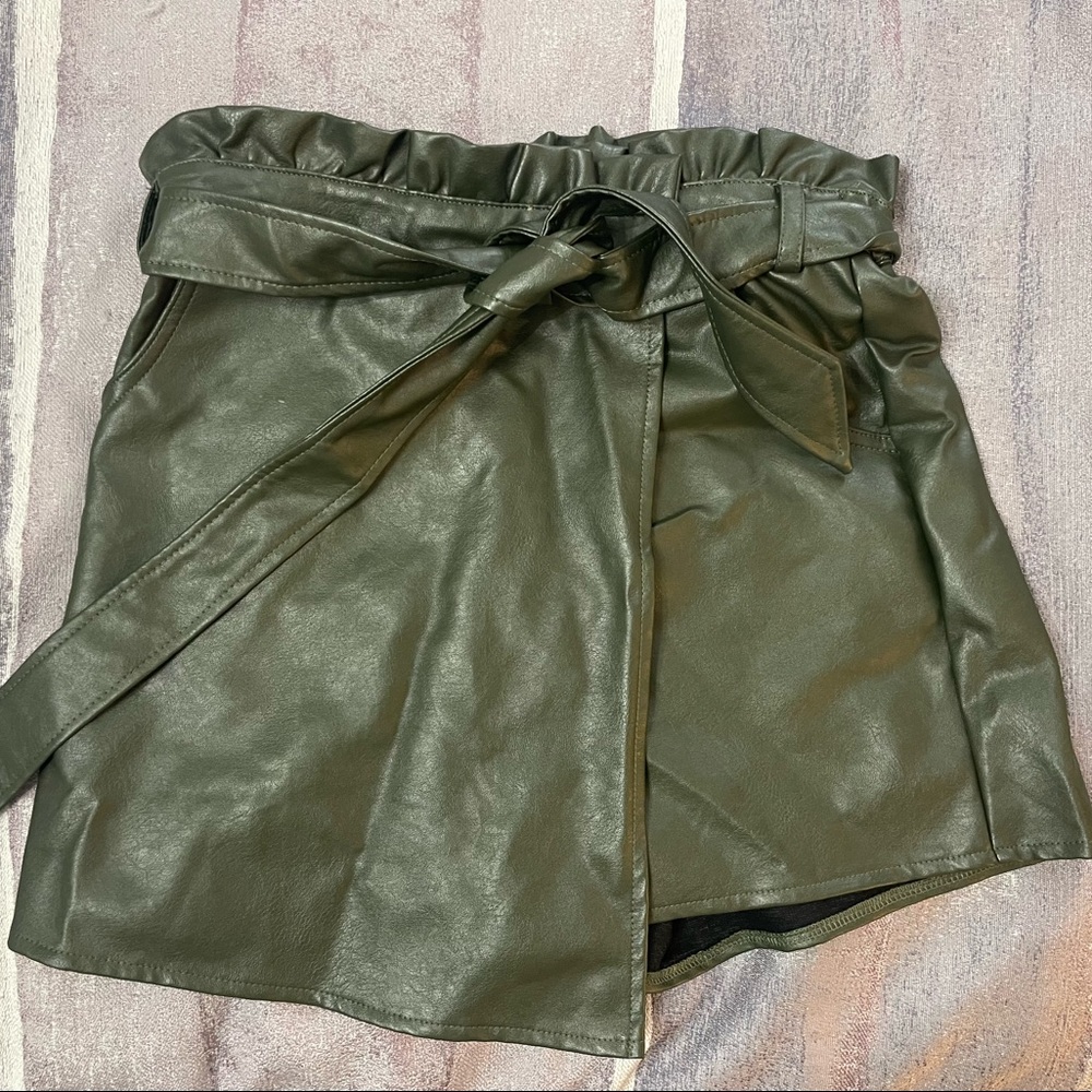 Boutique faux leather skort